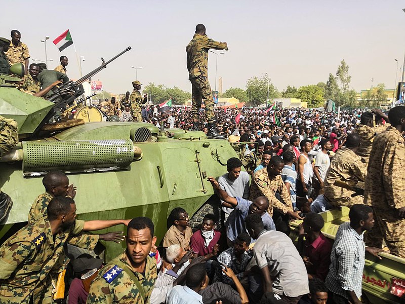 Un groupe de soldats tente un coup d’État militaire contre le gouvernement de transition au Soudan