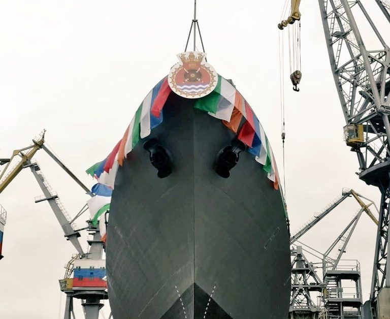 Lancement de la septième frégate indienne de la classe Talwar « Tushil » au chantier naval de Yantar
