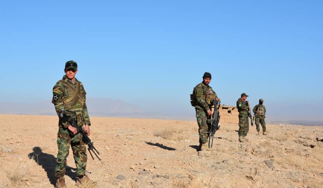 Plus d’un millier de soldats afghans fuyant les talibans se réfugient au Tadjikistan
