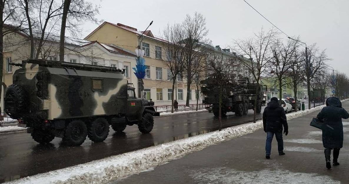 Les troupes russes du district militaire oriental arrivent en Biélorussie