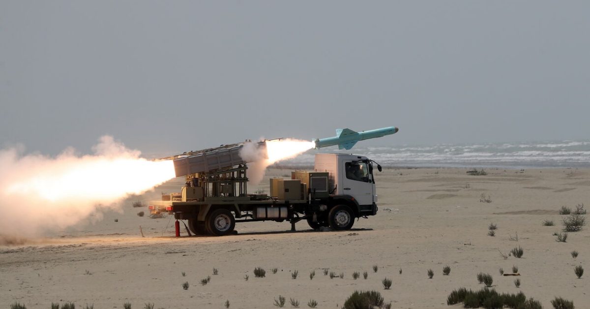 L’Iran teste des missiles de croisière “résistants à la guerre électronique”