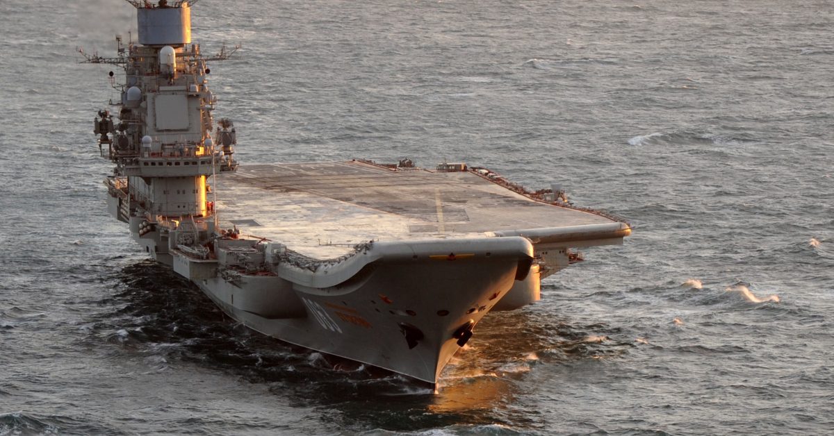 Amiral Kuznetsov : le porte-avions russe de la guerre froide qui ne mourra pas