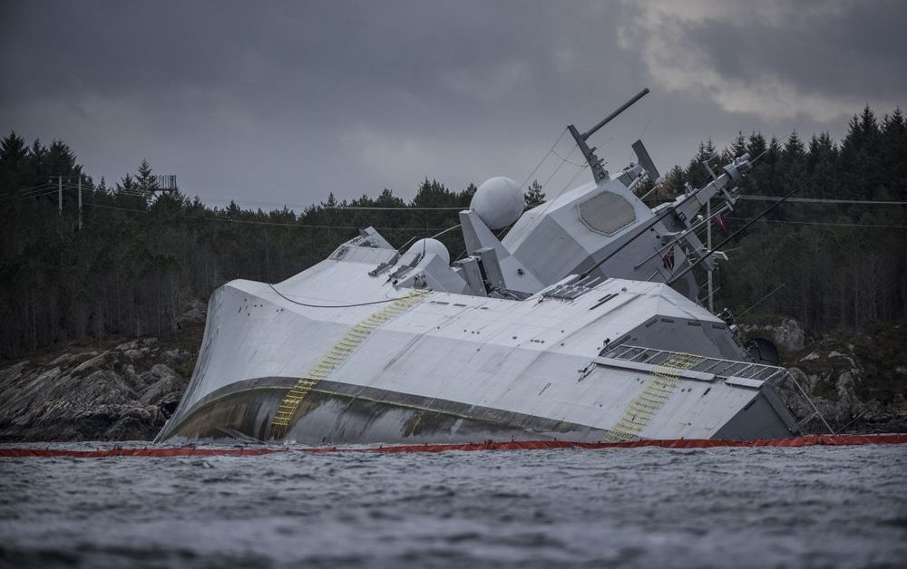 Les enquêteurs blâment la surveillance de la marine norvégienne pour l’incident de collision avec Helge Ingstad en 2018