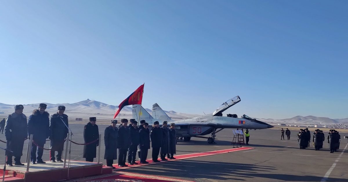 La Mongolie reçoit des formateurs MiG-29UB