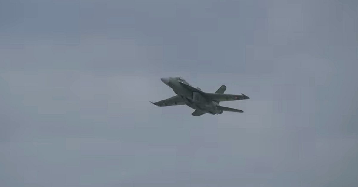 Premier vol du bloc III Super Hornet