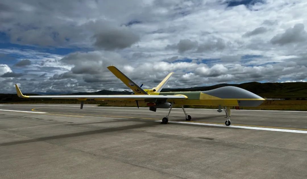 Des drones chinois effectuent l’ensemencement des nuages ​​au milieu de la sécheresse