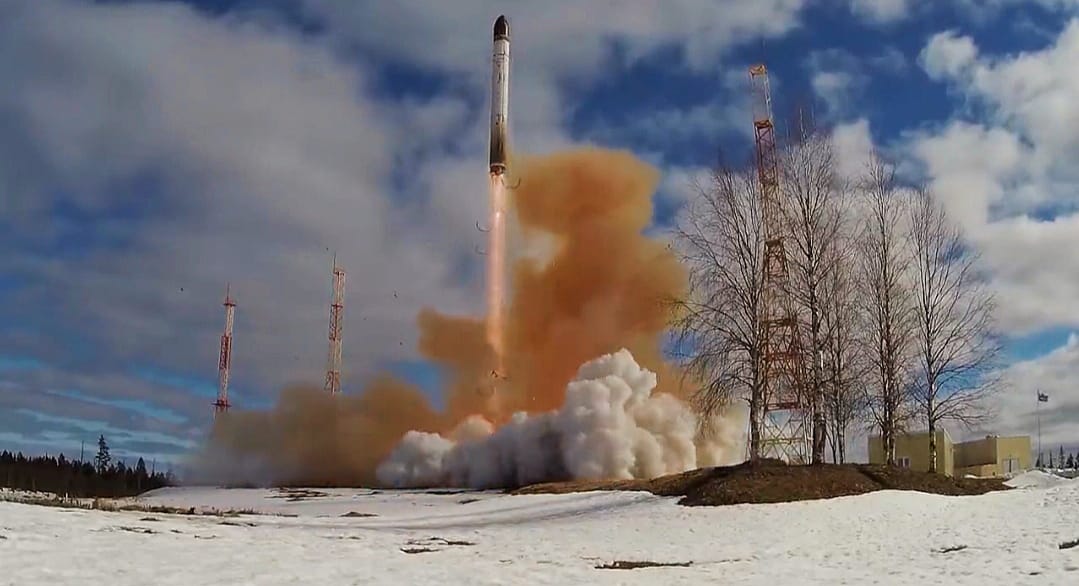 La Russie effectue le premier test de lancement du missile balistique intercontinental Sarmat