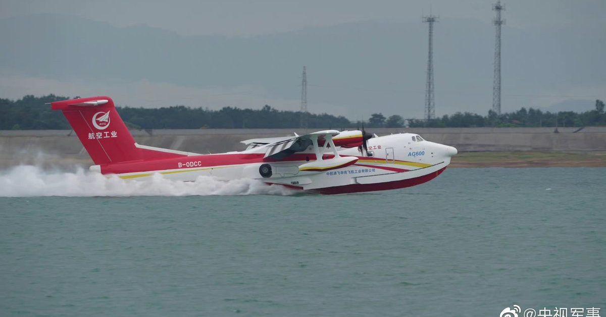 Vol inaugural de l’hydravion chinois AG600M