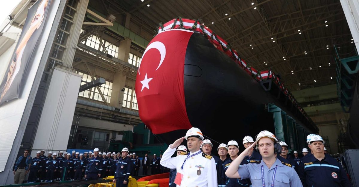 La Turquie lance un deuxième sous-marin AIP de type 214 de classe Reis