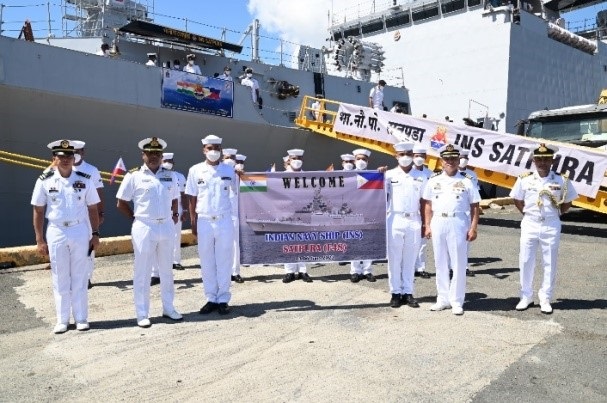 Une frégate furtive de la marine indienne visite Manille dans le cadre d’un déploiement dans le Pacifique occidental
