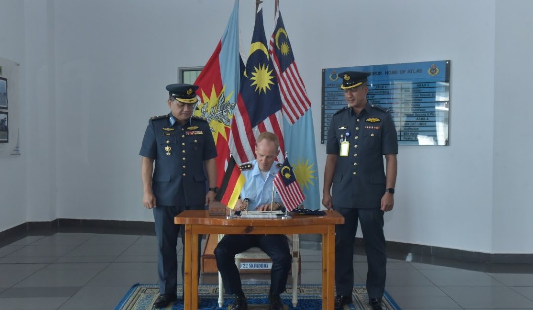 Le commandant des opérations aériennes de l’armée de l’air allemande se rend en Malaisie