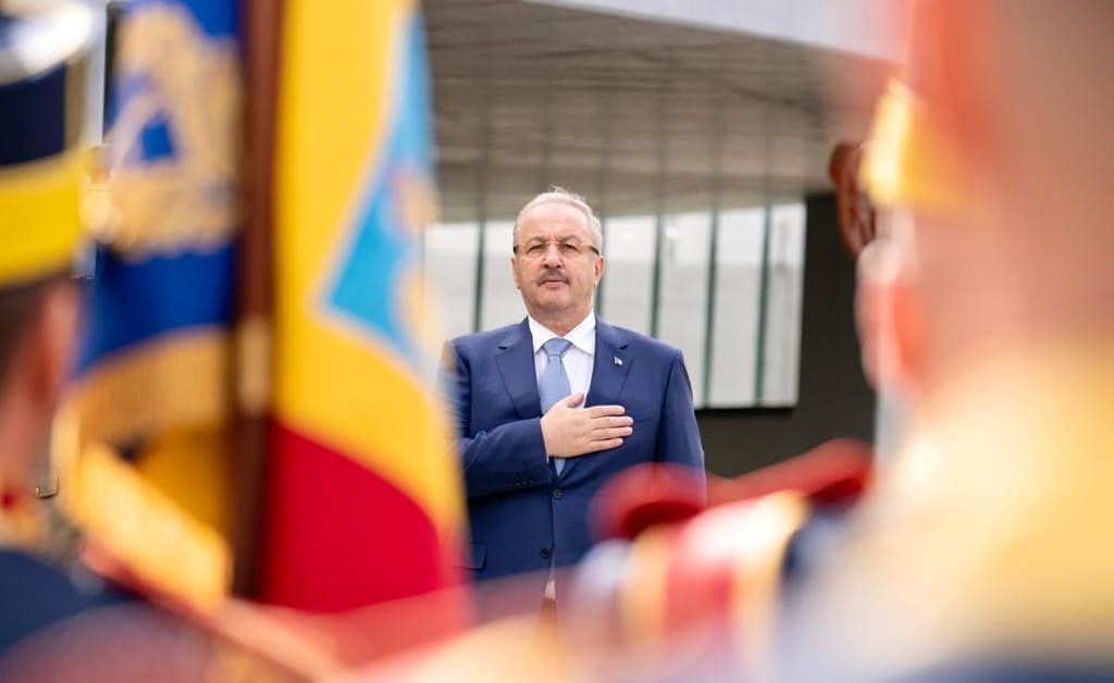 Le ministre roumain de la Défense démissionne suite aux commentaires de l’Ukraine