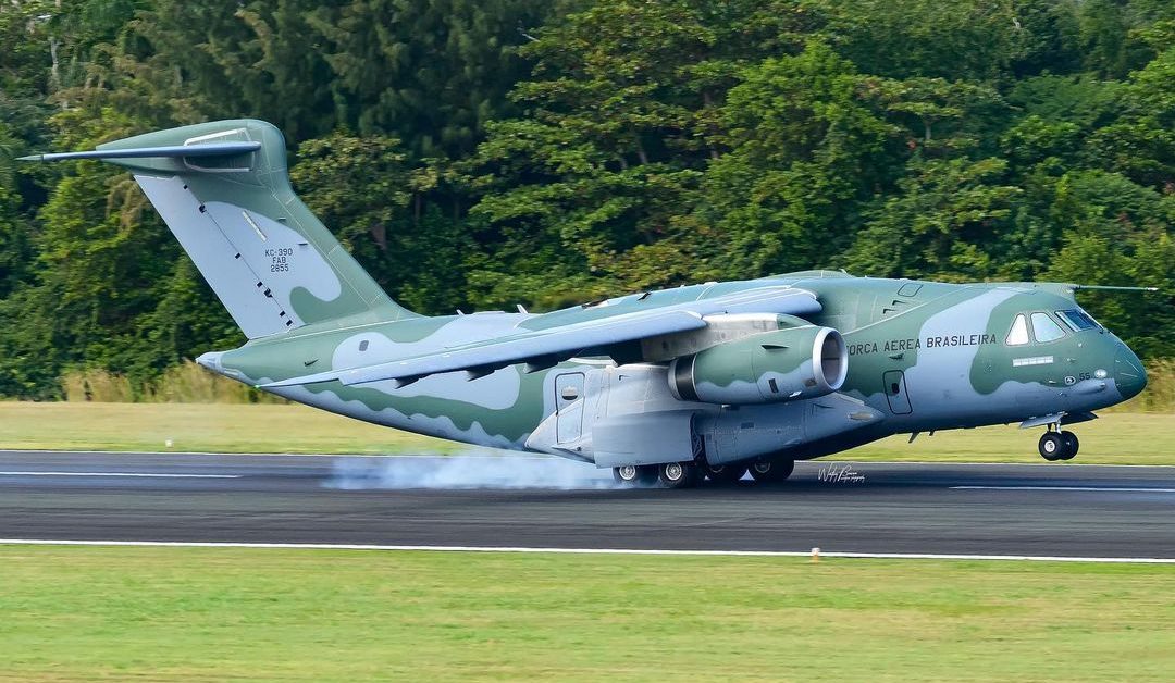 L’armée de l’air brésilienne et Embraer parviennent à un accord sur la réduction de la commande de KC-390