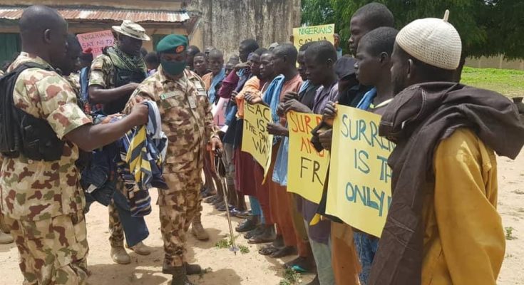 Le Nigeria et le Cameroun annoncent la reddition de centaines de combattants de Boko Haram