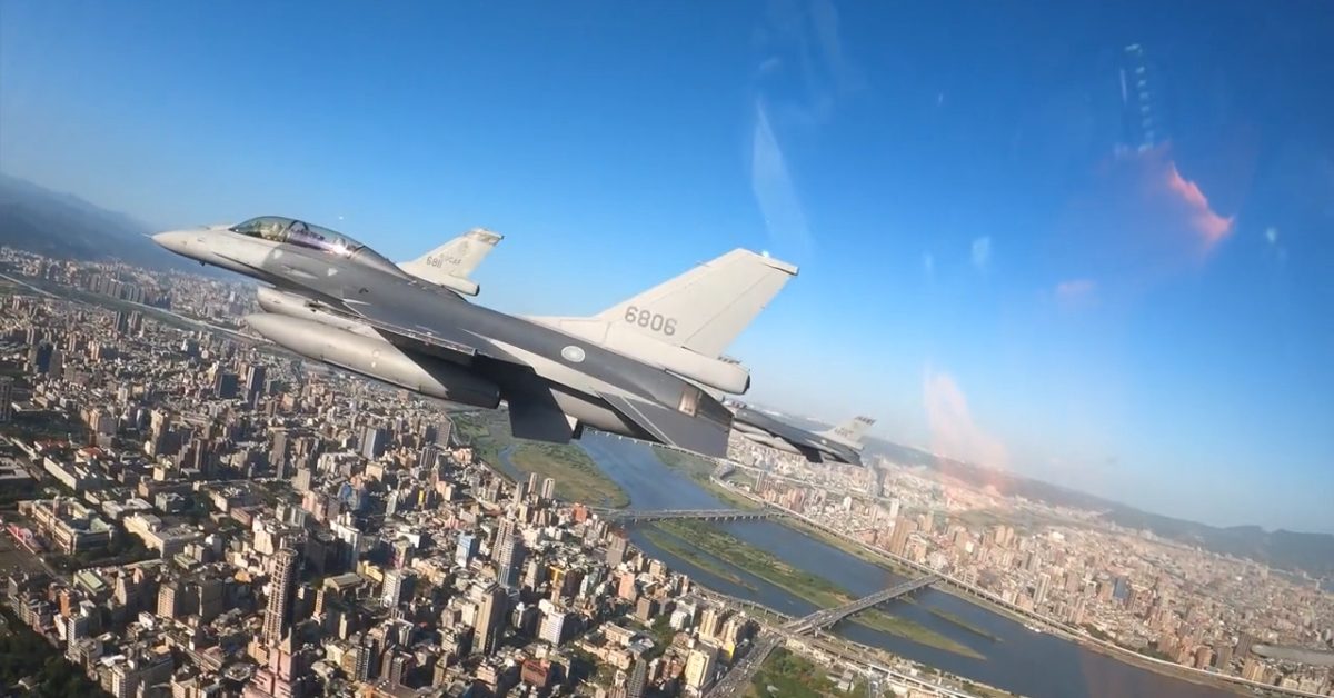 Les F-16V de Taïwan se préparent pour les célébrations de la fête nationale