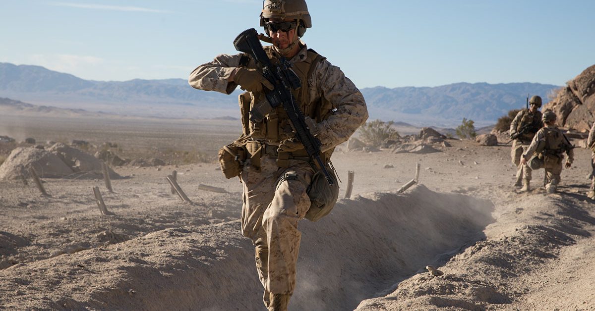 Les Marines américains reçoivent un nouveau gilet pare-balles de génération III de transporteur de plaques