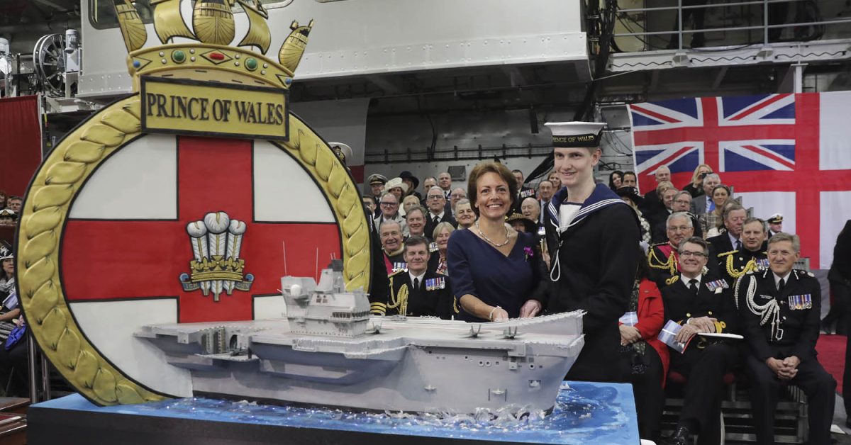 Mise en service du deuxième porte-avions britannique HMS Prince of Wales