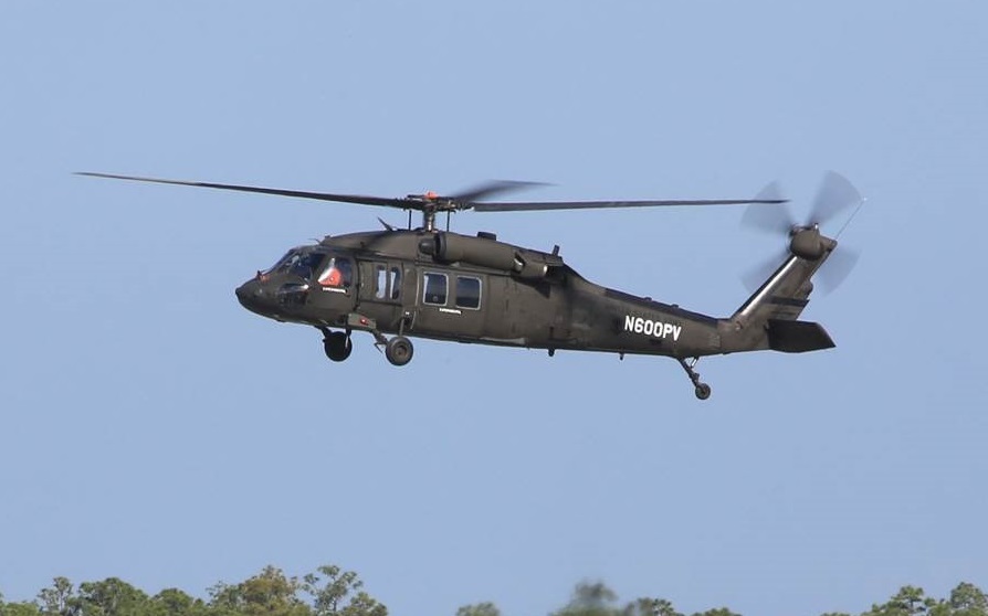 Sikorsky se prépare à piloter un Blackhawk à l’aide d’une tablette au sol