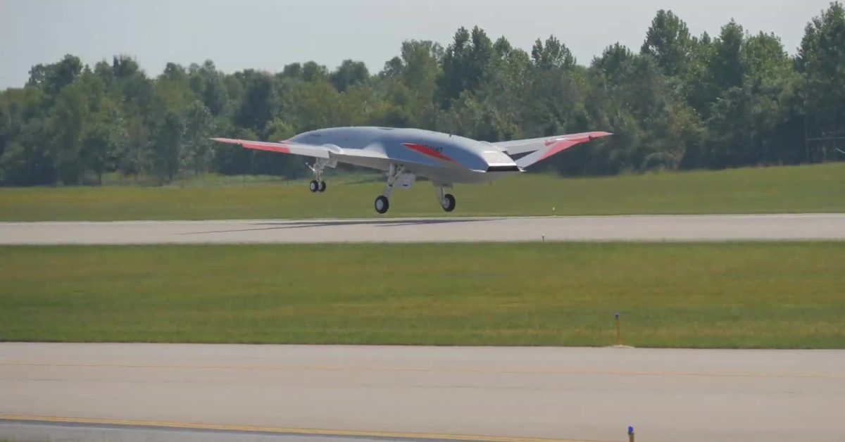 Le Boeing MQ-25 effectue son premier vol d’essai