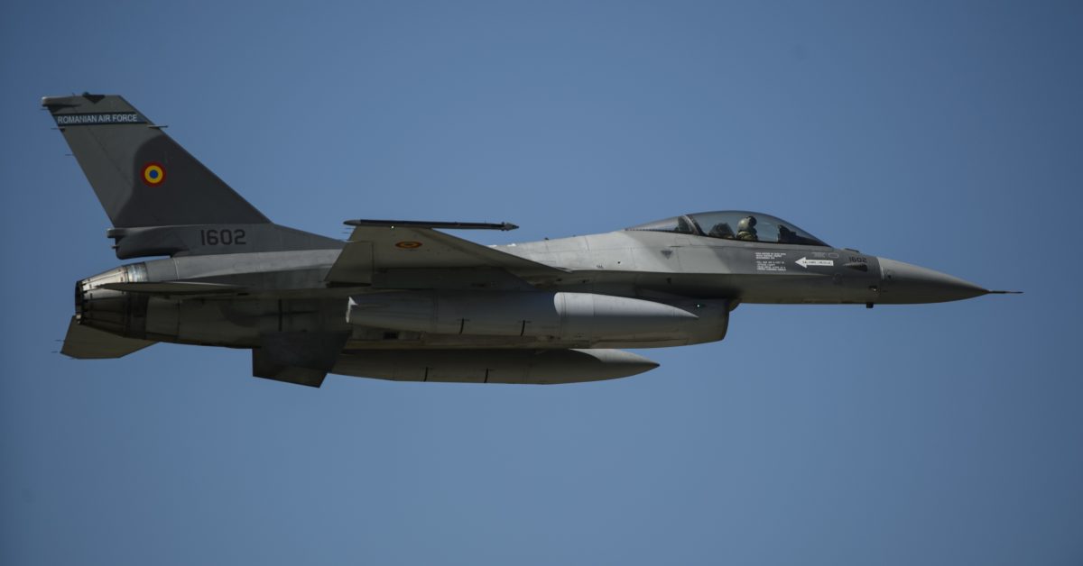 La Roumanie va de l’avant avec l’achat d’anciens F-16 norvégiens
