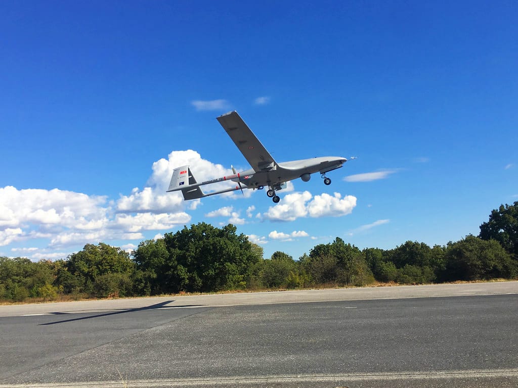 La Serbie annonce son intention d’acheter des drones Bayraktar TB2 à la Turquie