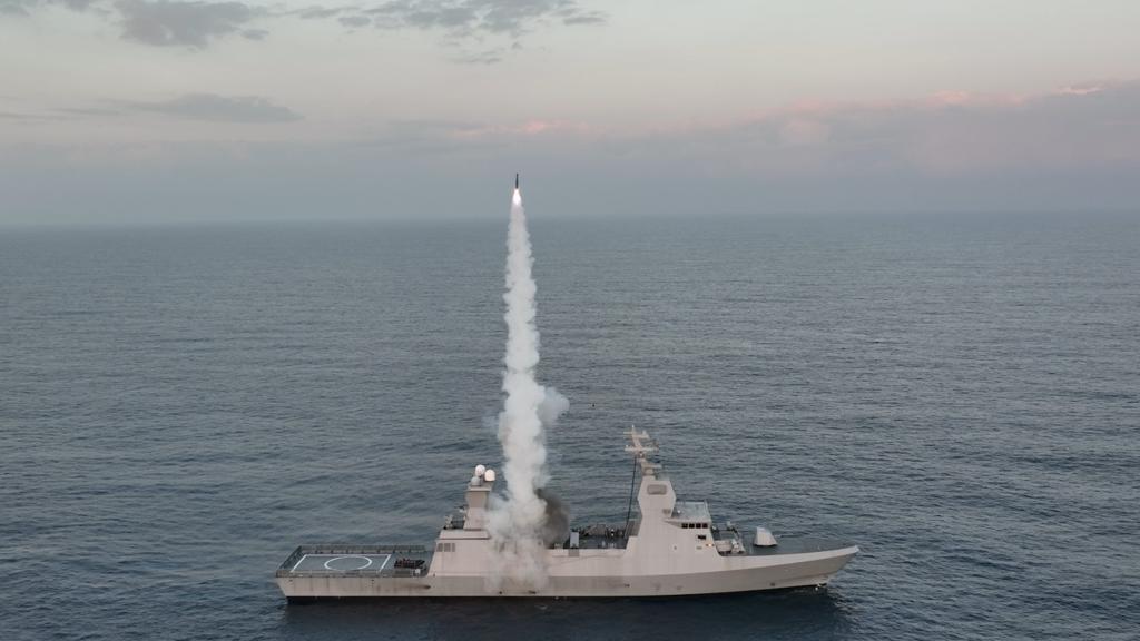 La marine israélienne achève avec succès le premier test de l’intercepteur robuste à longue portée BARAK (LRAD)