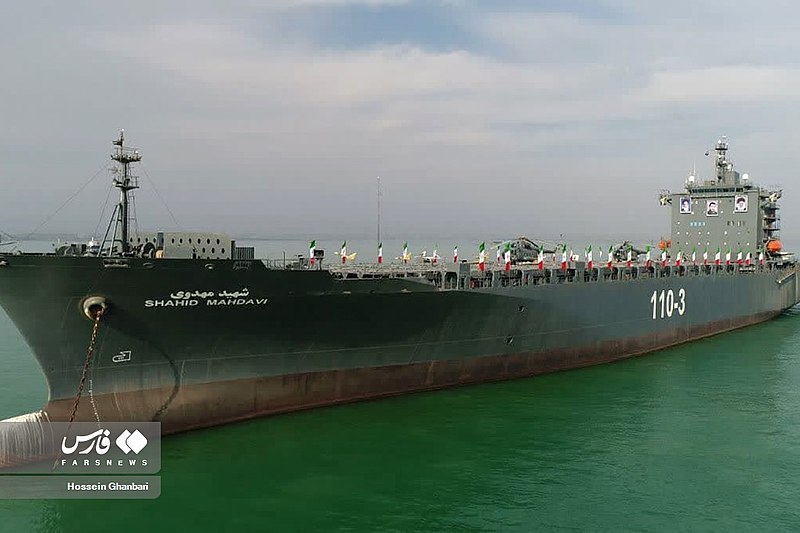 La marine de l’IRGC ajoute 95 vedettes rapides et le navire de guerre Shahid Mahdavi à sa flotte