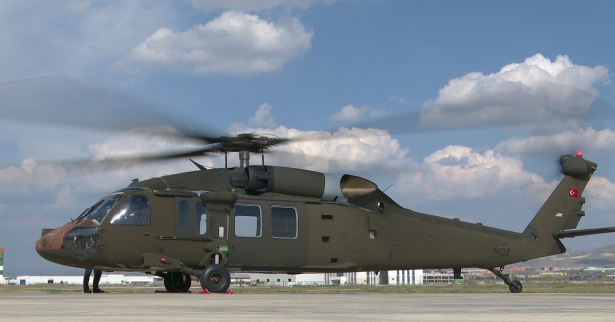 Le premier hélicoptère utilitaire T70 produit par TAI a été livré aux forces armées turques