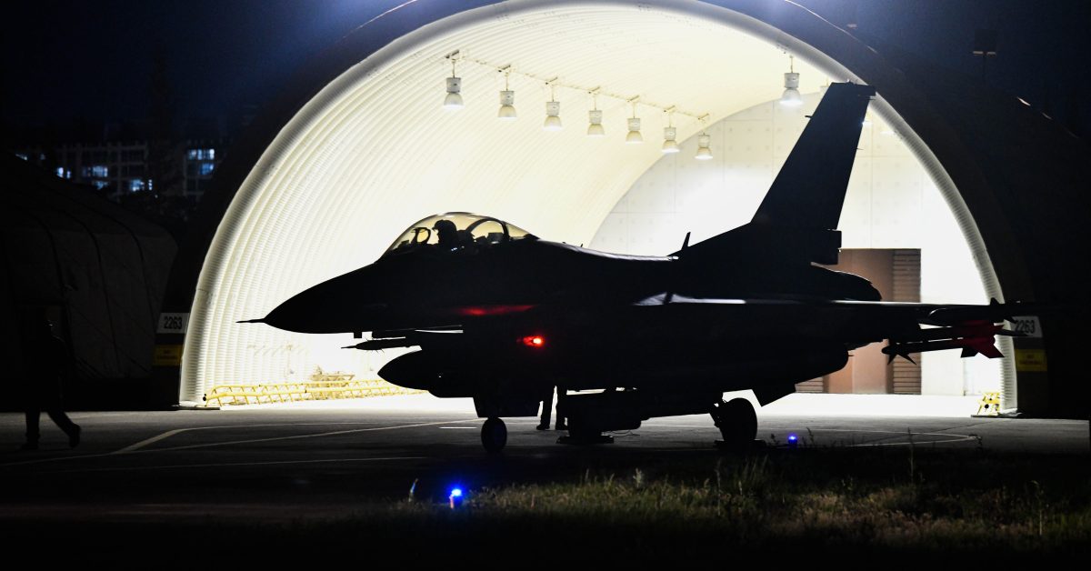Les États-Unis annoncent l’approbation de la coalition d’entraînement ukrainienne pour les F-16